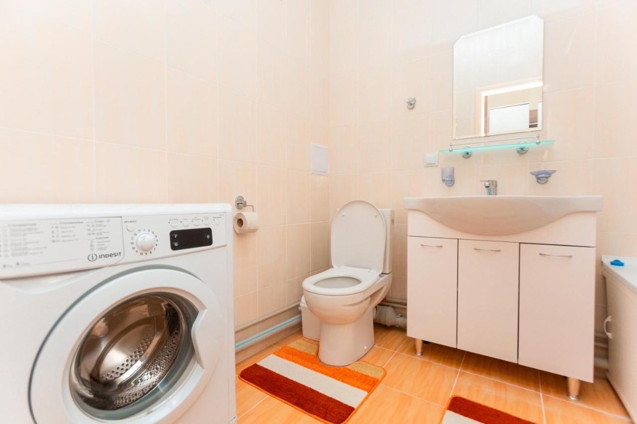Akvarel Apartment Near Adk Almaty Bagian luar foto