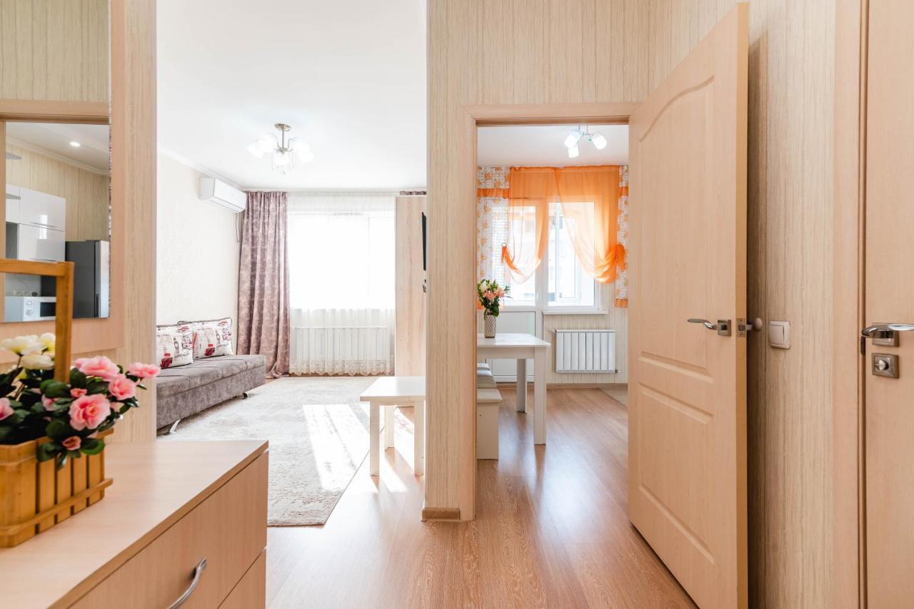 Akvarel Apartment Near Adk Almaty Bagian luar foto