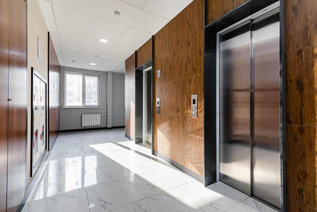 Akvarel Apartment Near Adk Almaty Bagian luar foto