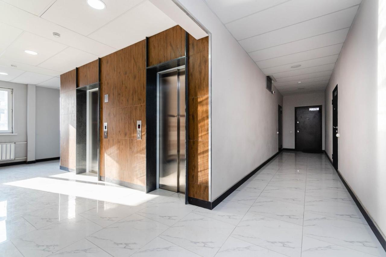 Akvarel Apartment Near Adk Almaty Bagian luar foto